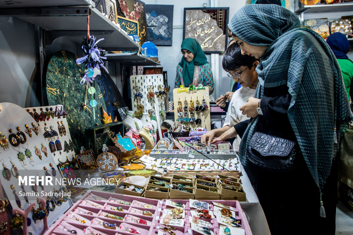 نمایشگاه «زنان و تولید ملی»
