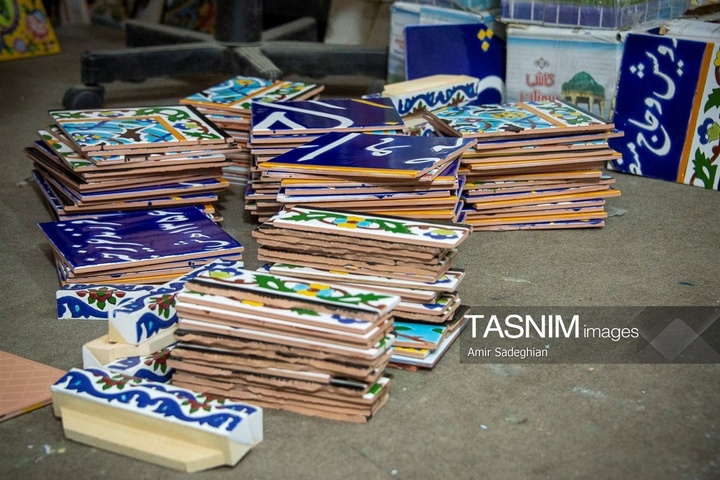 کاشی هفت رنگ مکتب شیراز
