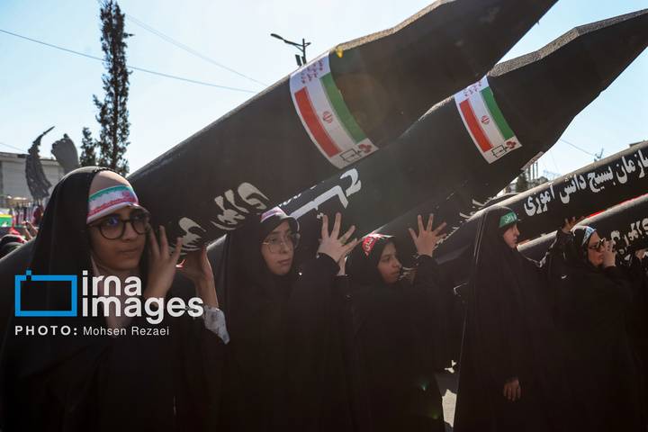 رزمایش جان‌فدایان ایران