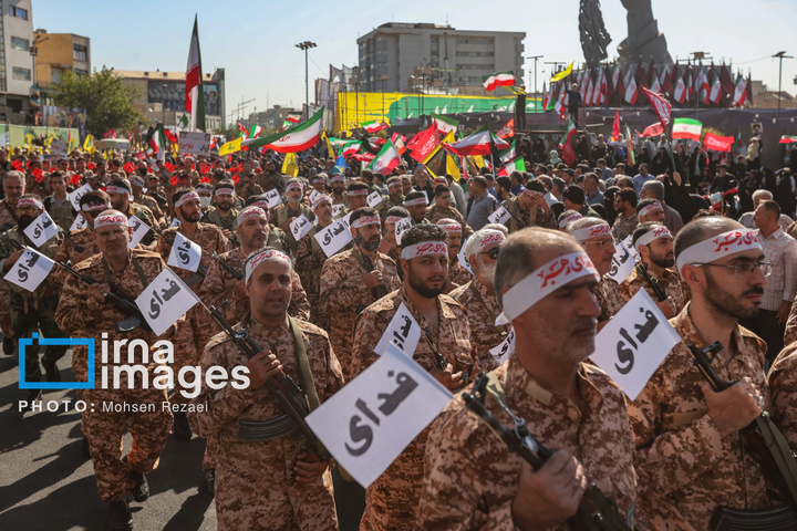 رزمایش جان‌فدایان ایران