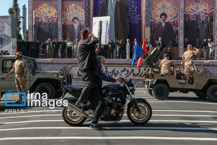 رزمایش جان‌فدایان ایران