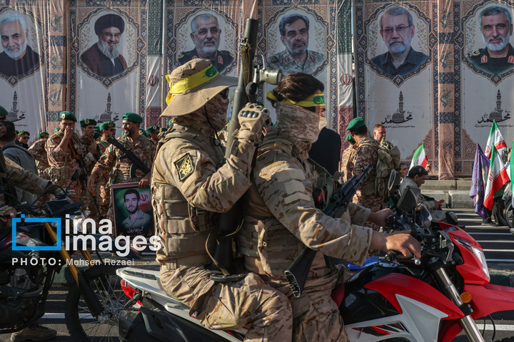 رزمایش جان‌فدایان ایران