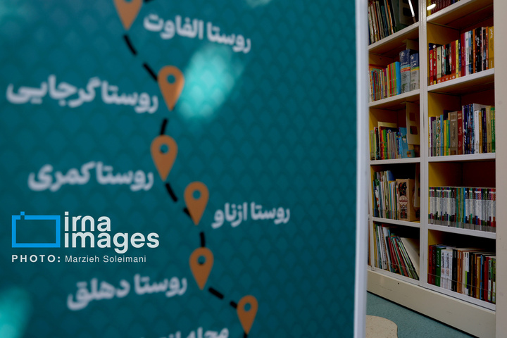 بهره‌برداری از چهار خودروی کتابخانه عمومی سیار