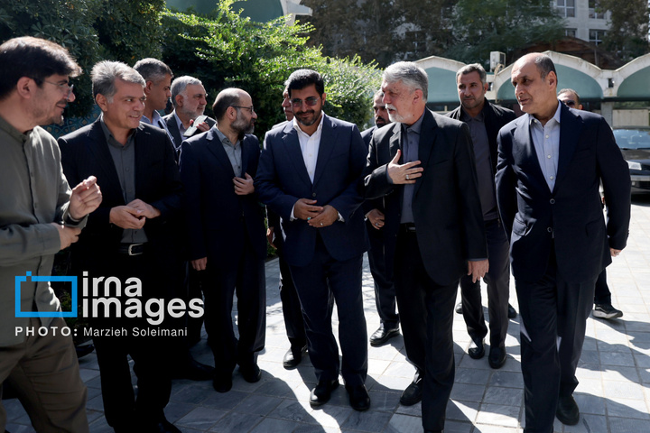 بهره‌برداری از چهار خودروی کتابخانه عمومی سیار