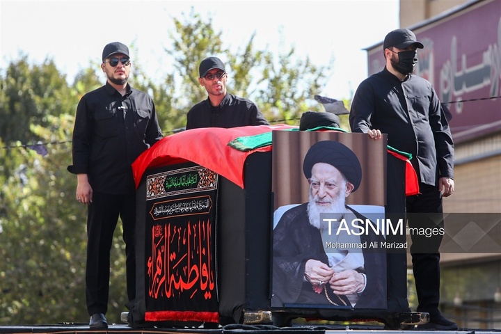 تشییع پیکر آیت‌الله العظمی شبیری زنجانی در قم - 1