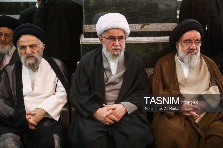 تشییع پیکر آیت‌الله العظمی شبیری زنجانی در قم - 1