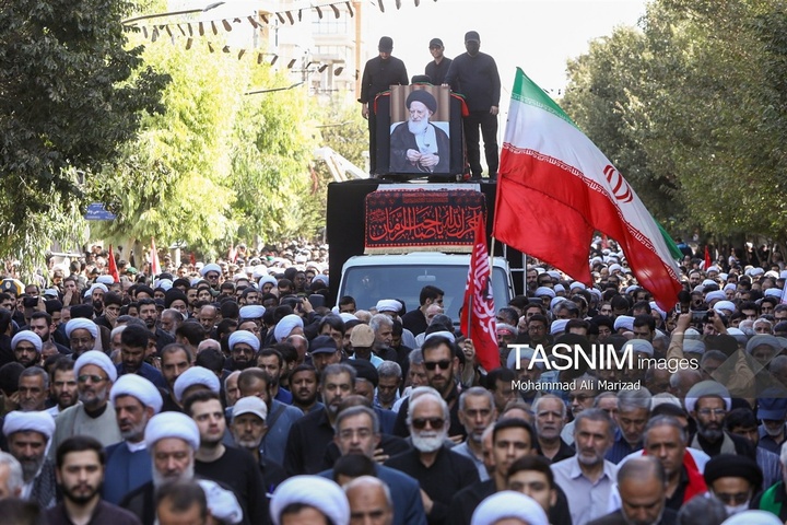 تشییع پیکر آیت‌الله العظمی شبیری زنجانی در قم - 1