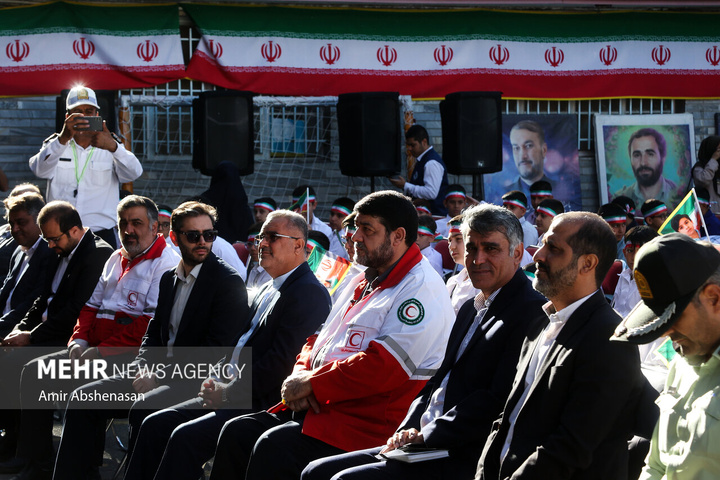زنگ آغاز سال تحصیلی در مدرسه آسیب‌دیده از جنگ