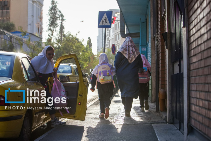 تهران در آغاز سال تحصیلی جدید