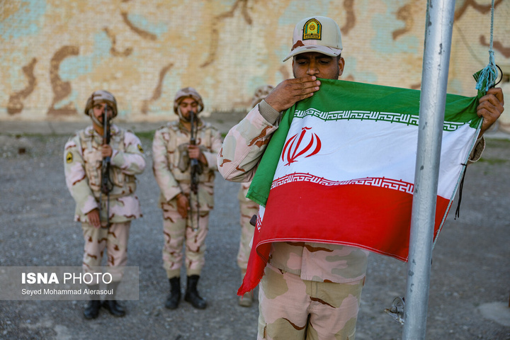 سربازان ایران، حافظان ایران