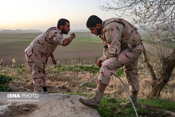 سربازان ایران، حافظان ایران