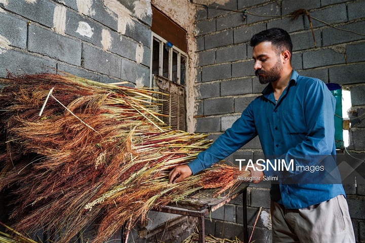 جاروبافی سنتی در روستای ملا حسن - خراسان شمالی
