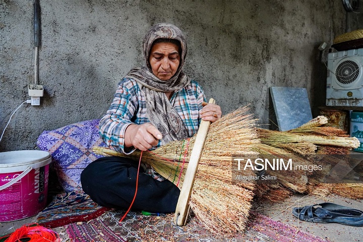 جاروبافی سنتی در روستای ملا حسن - خراسان شمالی