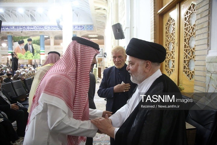 گرامیداشت آیت الله شبیری زنجانی در حرم حضرت معصومه سلام الله علیها