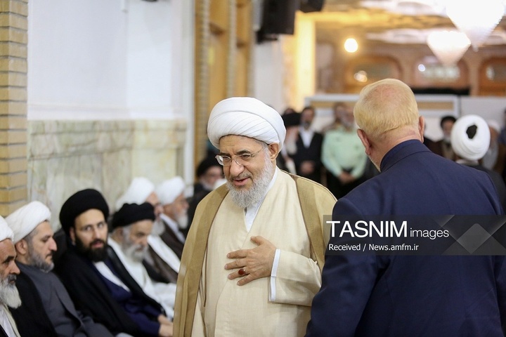 گرامیداشت آیت الله شبیری زنجانی در حرم حضرت معصومه سلام الله علیها