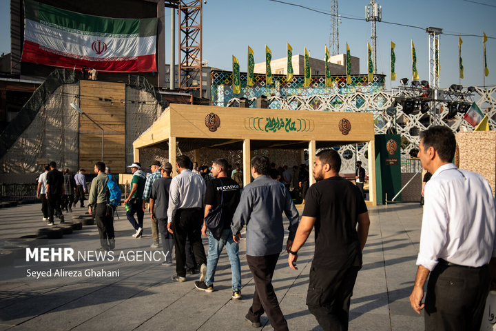 آموزش جان‌فدایان در میدان امام حسین علیه السلام