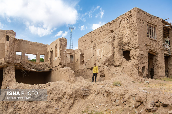 یک سال با اهالی «برزنون»، روستایی در دامنه کوه اردلان