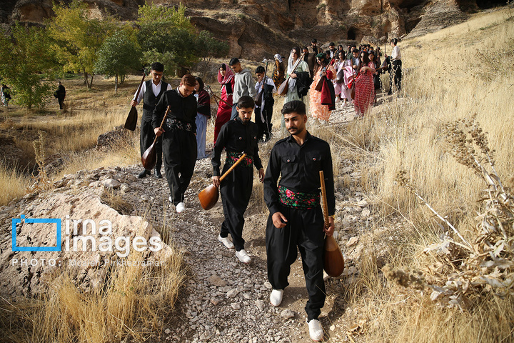 جشن جهانی «مهرگان» در غار کرفتو