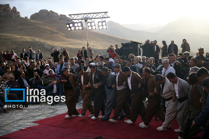 جشن جهانی «مهرگان» در غار کرفتو