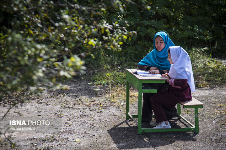 دبستان شهید سلیمانی روستای ازنی؛ مدرسه‌ای با یک دانش آموز