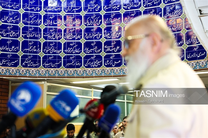 رونمایی از یادمان شهدای دبستان شجره طیبه میناب