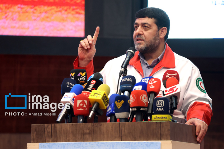 تجلیل از امدادگران هلال احمر