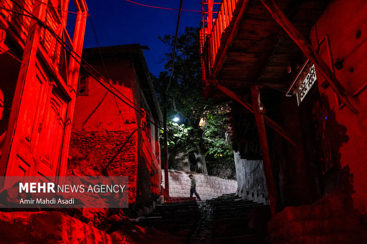 روستایی پلکانی در دل کوه‌های خراسان