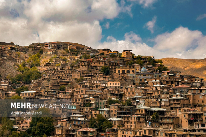 روستایی پلکانی در دل کوه‌های خراسان