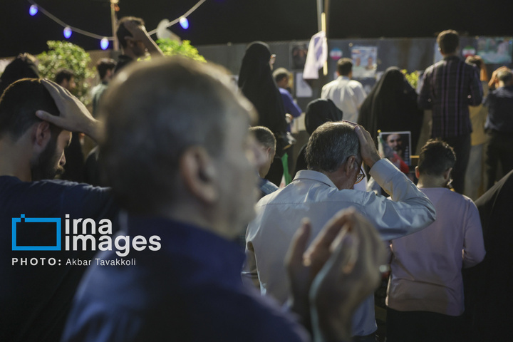عزاداری ایام فاطمیه در میدان انقلاب