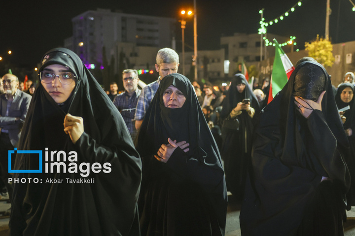 عزاداری ایام فاطمیه در میدان انقلاب
