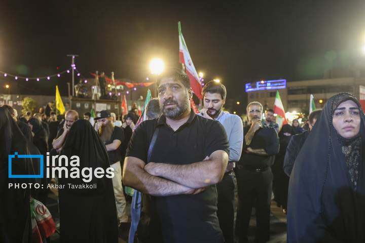 عزاداری ایام فاطمیه در میدان انقلاب