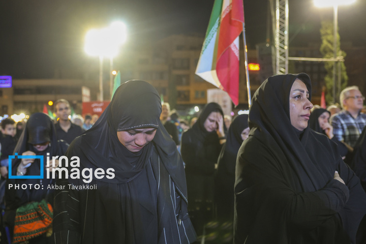 عزاداری ایام فاطمیه در میدان انقلاب