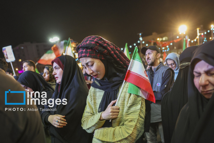 عزاداری ایام فاطمیه در میدان انقلاب