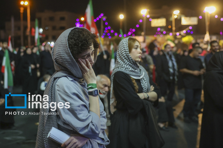 عزاداری ایام فاطمیه در میدان انقلاب