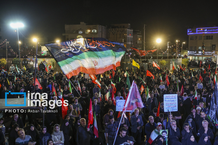 عزاداری ایام فاطمیه در میدان انقلاب