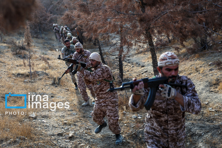 کمپ آموزشی «جان‌فدایان» در بوستان طبیعت کرج