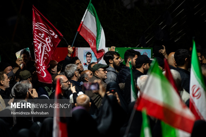 وداع با پیکر شهید «محمدرضا طالبی» در میدان هفتم تیر