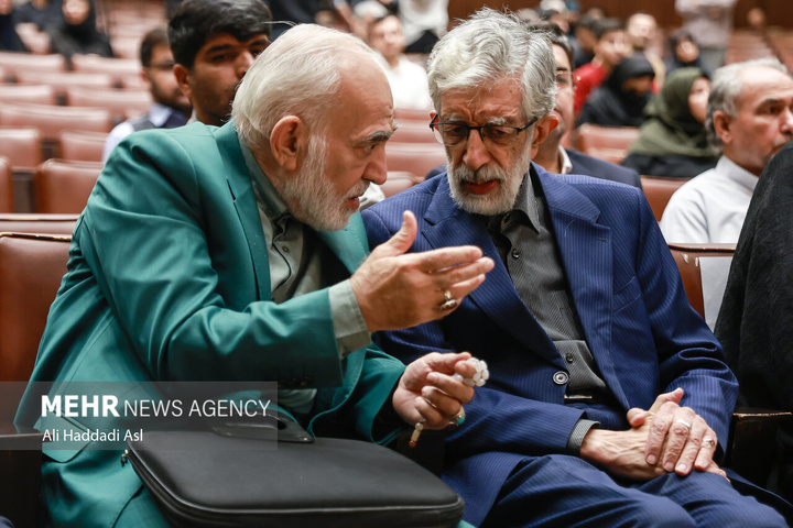 یادبود استاد شهید «علی لاریجانی»