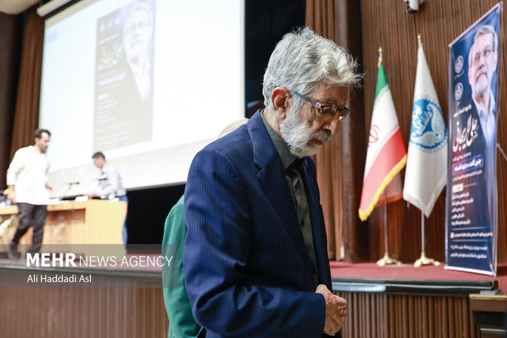 یادبود استاد شهید «علی لاریجانی»