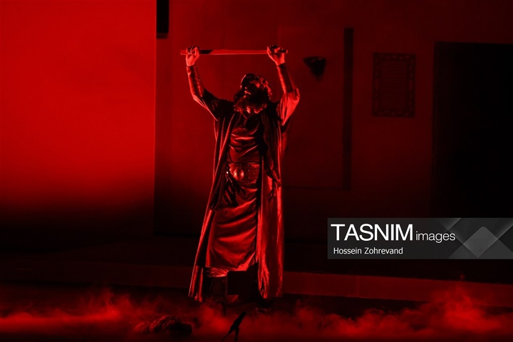 نمایش آیینی نقطه عطف، صفر چهار