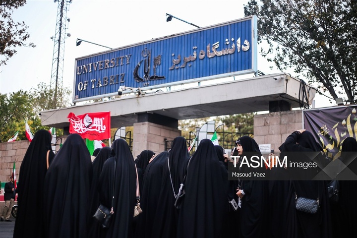 اجتماع دانشگاهیان تبریز در لبیک به پیام رهبر معظم انقلاب
