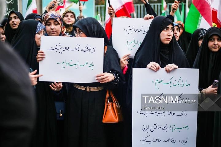 اجتماع دانشگاهیان تبریز در لبیک به پیام رهبر معظم انقلاب