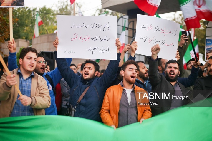اجتماع دانشگاهیان تبریز در لبیک به پیام رهبر معظم انقلاب