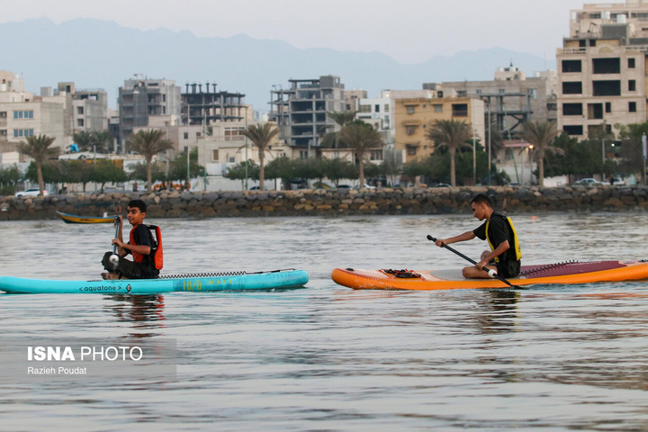 «پدل‌برد» سواران ساحل خواجه‌عطا - بندرعباس