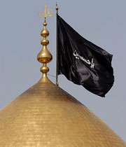 حسين عليه السلام در كنار قبر پيامبر