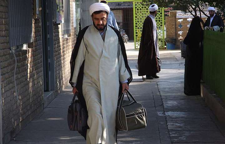  از تهدید به قتل چند وهابی در مسجد تا هم غذایی با گربه های روانشناس در تونس 