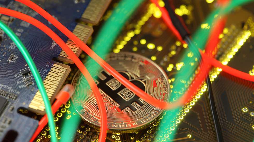 چرا بیت‌کوین تولیدی در ایران کثیف است؟