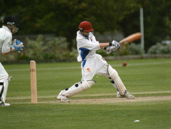 کریکت چگونه ورزشی است؟