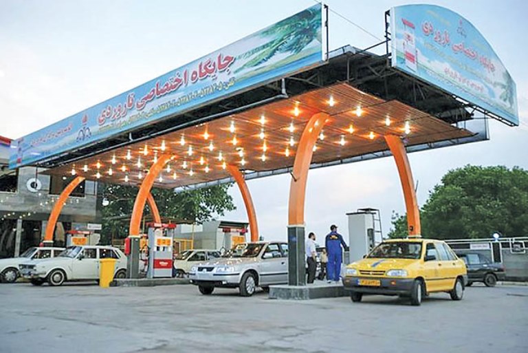  عقب‌نشینی مصرف بنزین
