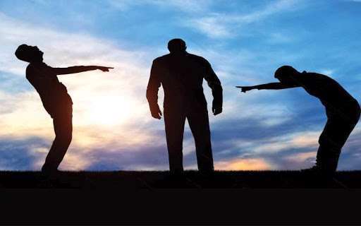 دلایل قضاوت کردن درباره ی دیگران